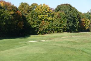 Essex County Club 8th Approach